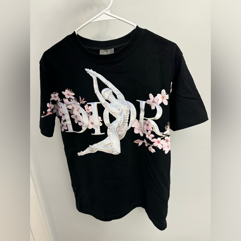 Black Dior tee Size S